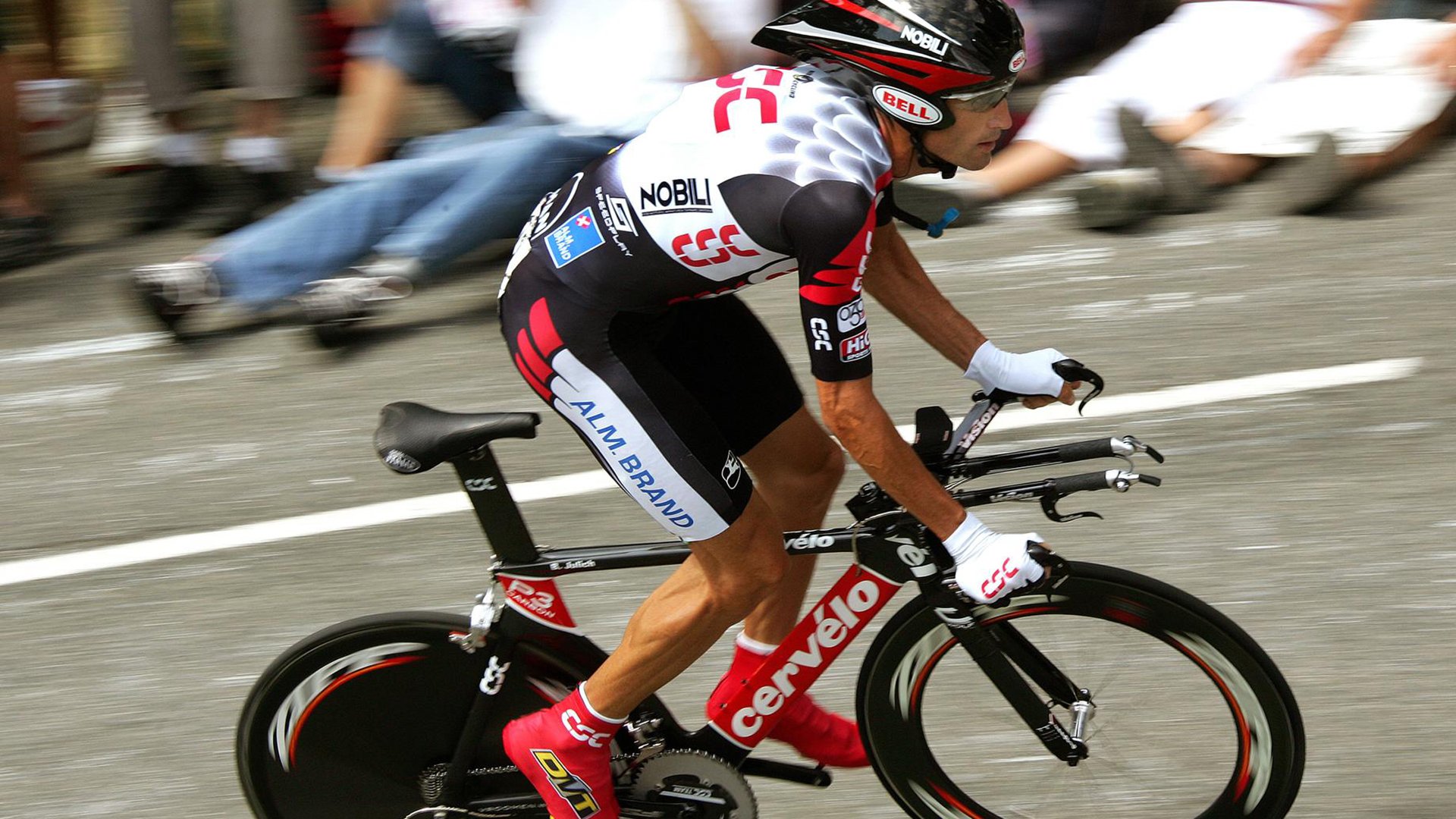 法国混合接力队伍实力不容小觑，法国乒乓球混双队员是谁